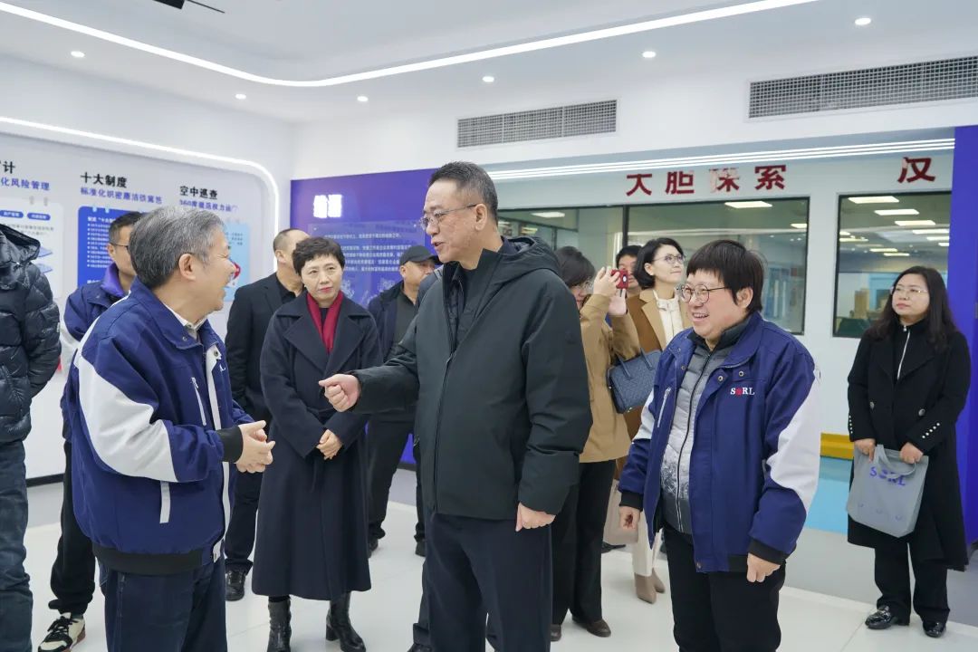 長春公交集團董事長黨曉群一行來訪新瑞立 深入洽談交流 促進合作共贏