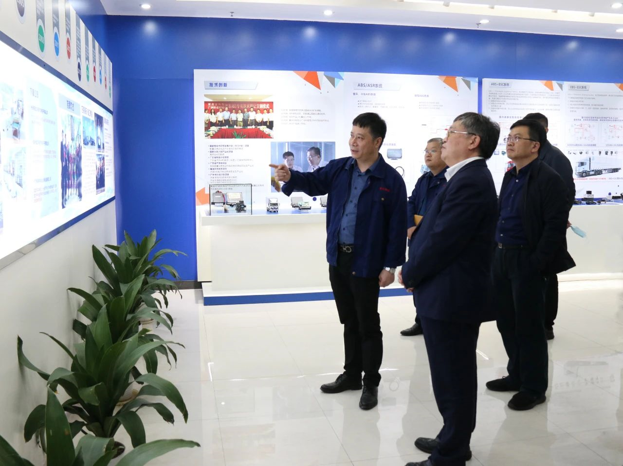 青島市副市長耿濤一行蒞臨瑞立科密考察