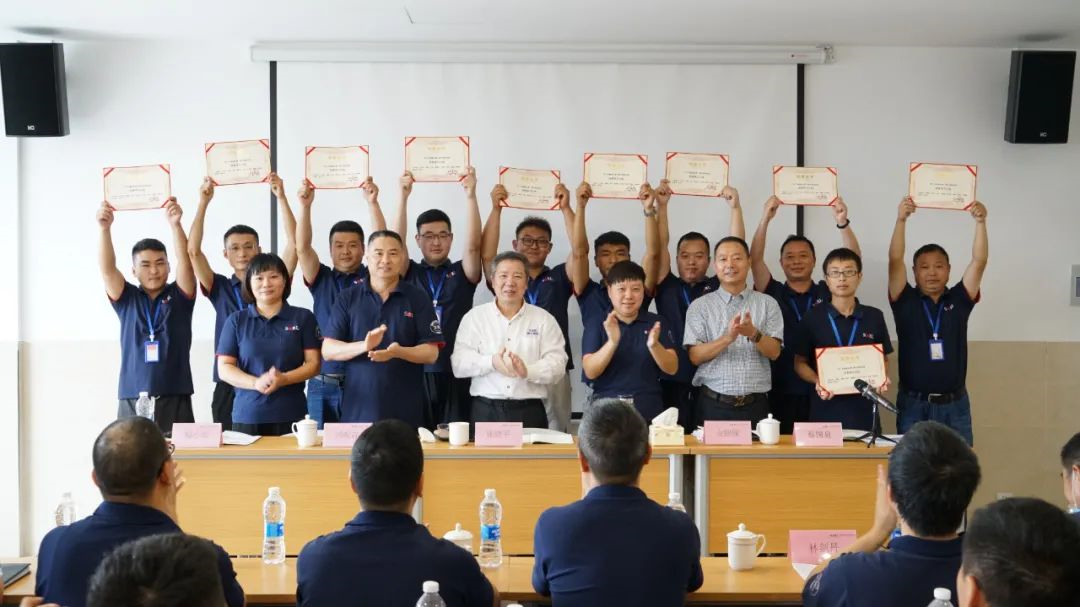 干中學 學中干 我們是鐵軍！