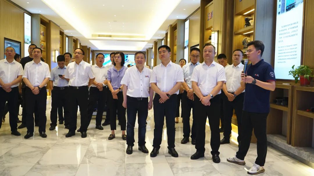 四川省南部縣縣長尹成平一行來訪瑞立